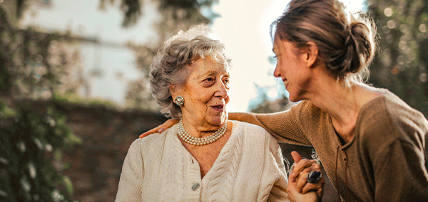 Abuela con hija