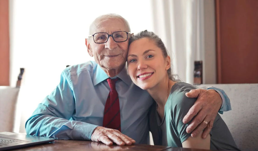 Nieta con abuelo